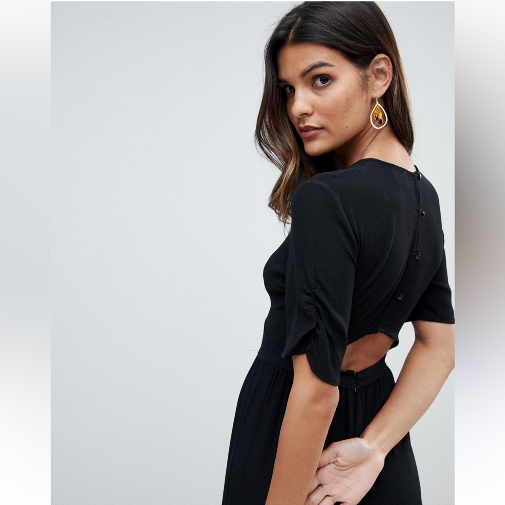 Asos Design Black Tea Jumpsuit with Back Detail Button Opening. Size 2